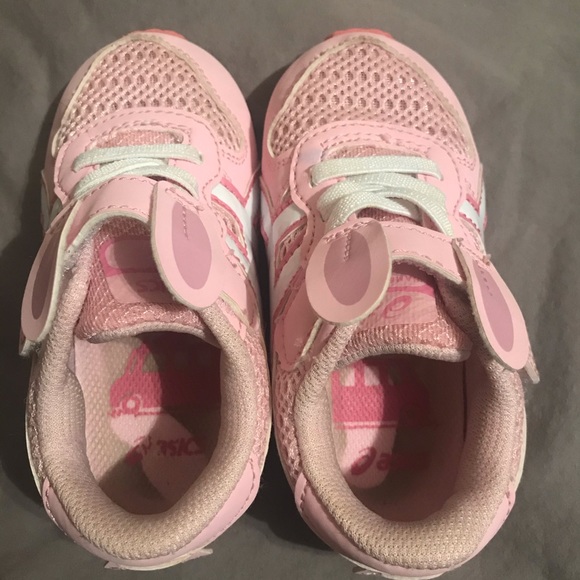 Pink Toddler girl ASICS (bunny) - Picture 3 of 3